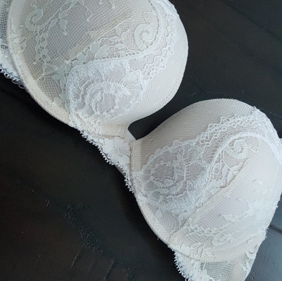 32C Very Sexy Bra - Picture 2 of 5
